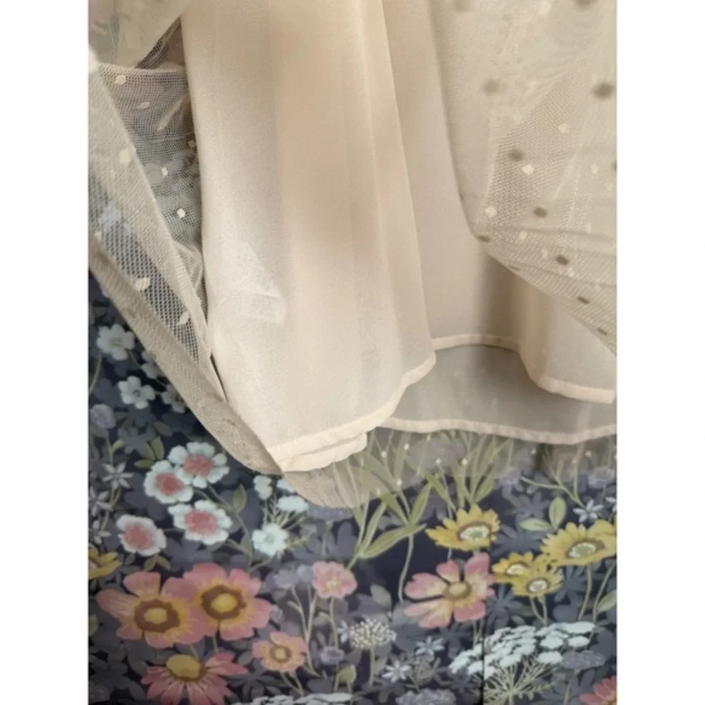 A Beautiful Soul Embroidered Floral Mesh Cami Top Dot Strappy Siza A - Picture 5 of 6